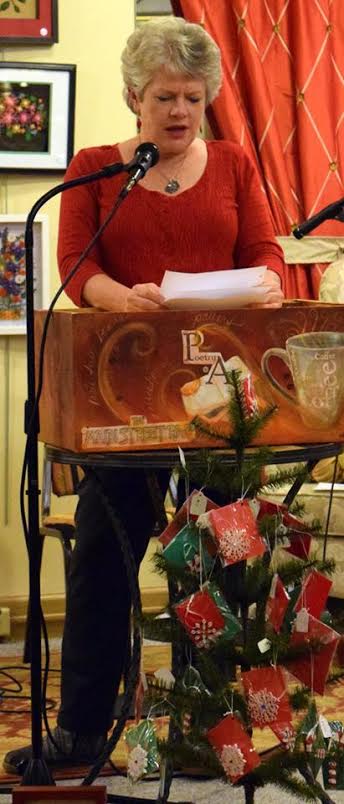 nancy-posey-reading-poetry